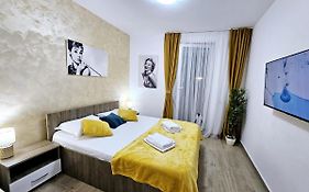 Lovely New Balcony Apartment Cismigiu Park - Pop5
